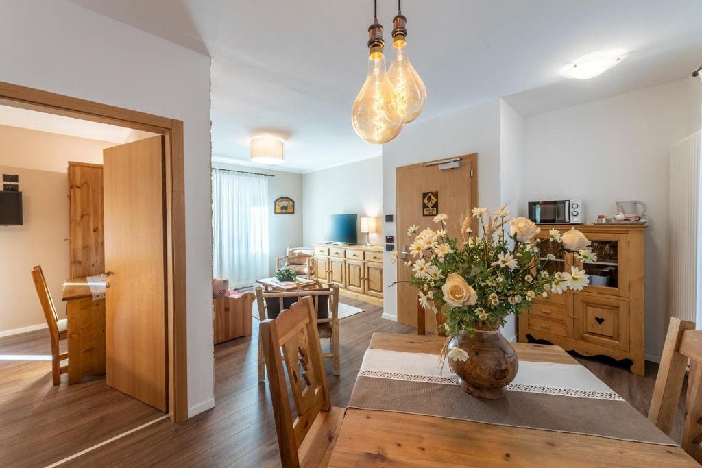 Apartment with Balcony room - Image 1