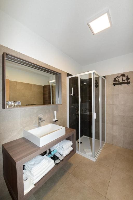Deluxe Room room - Image 2