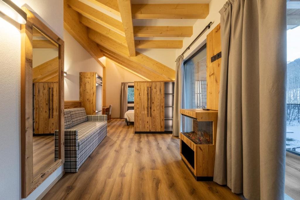 Junior Suite with Balcony room - Image 1