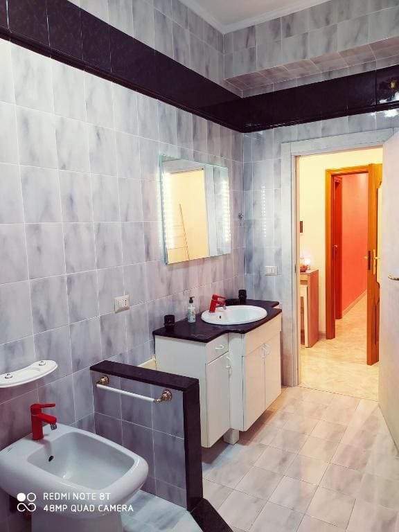 Deluxe Queen Room room - Image 1