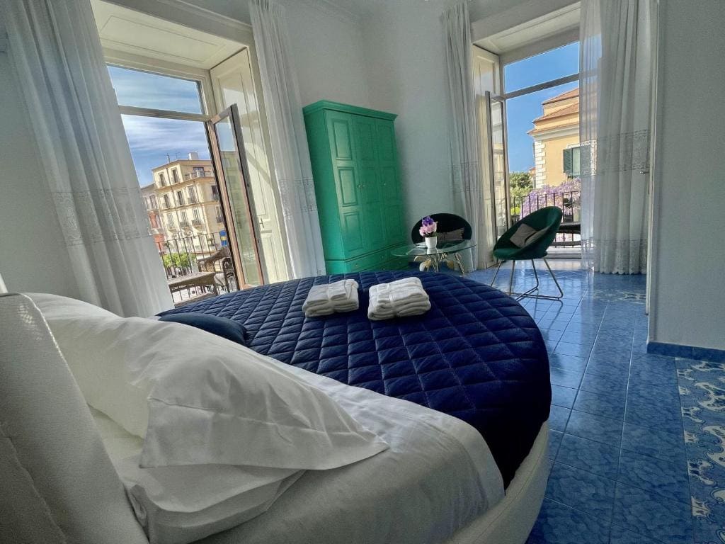 King Room with Sea View room - Image 2