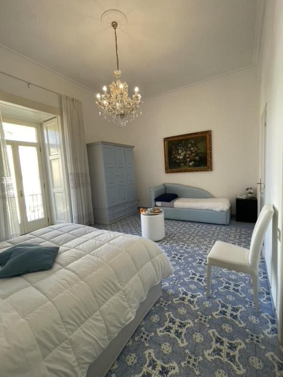 Triple Room with City View room - Image 1