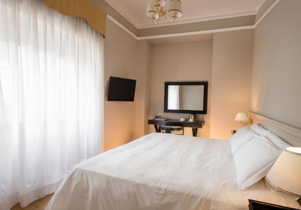 Standard Double or Twin Room with Spa Access room - Image 3