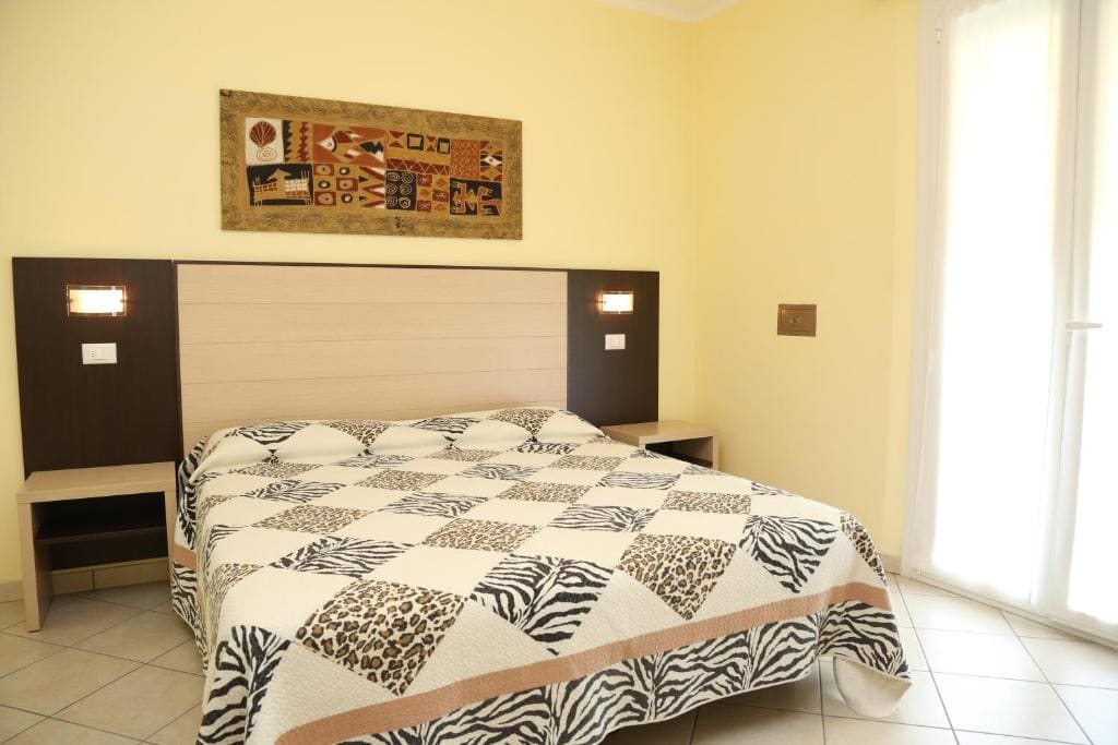 Double or Twin Room room - Image 1