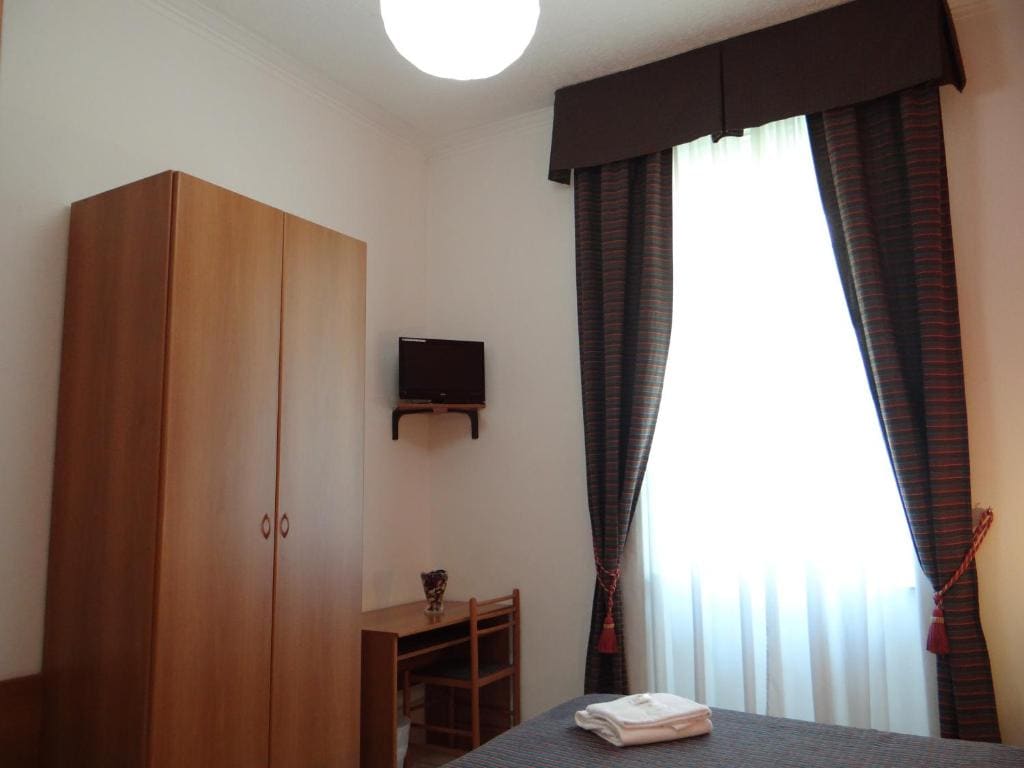 Double Room Single Use room - Image 2