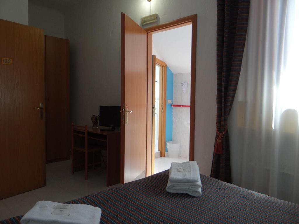 Double Room room - Image 2