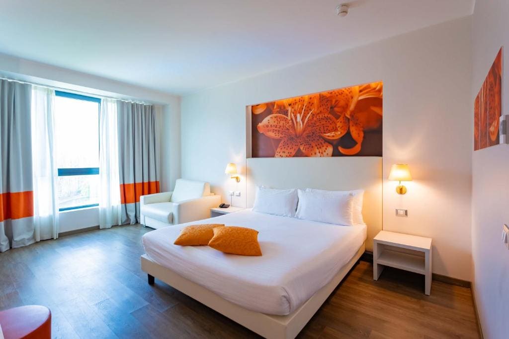 Standard Double Room room - Image 3