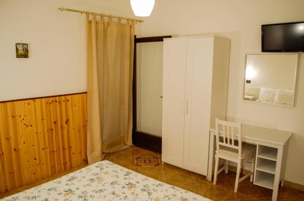 Double or Twin Room room - Image 2