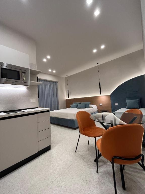 Deluxe Triple Room room - Image 3