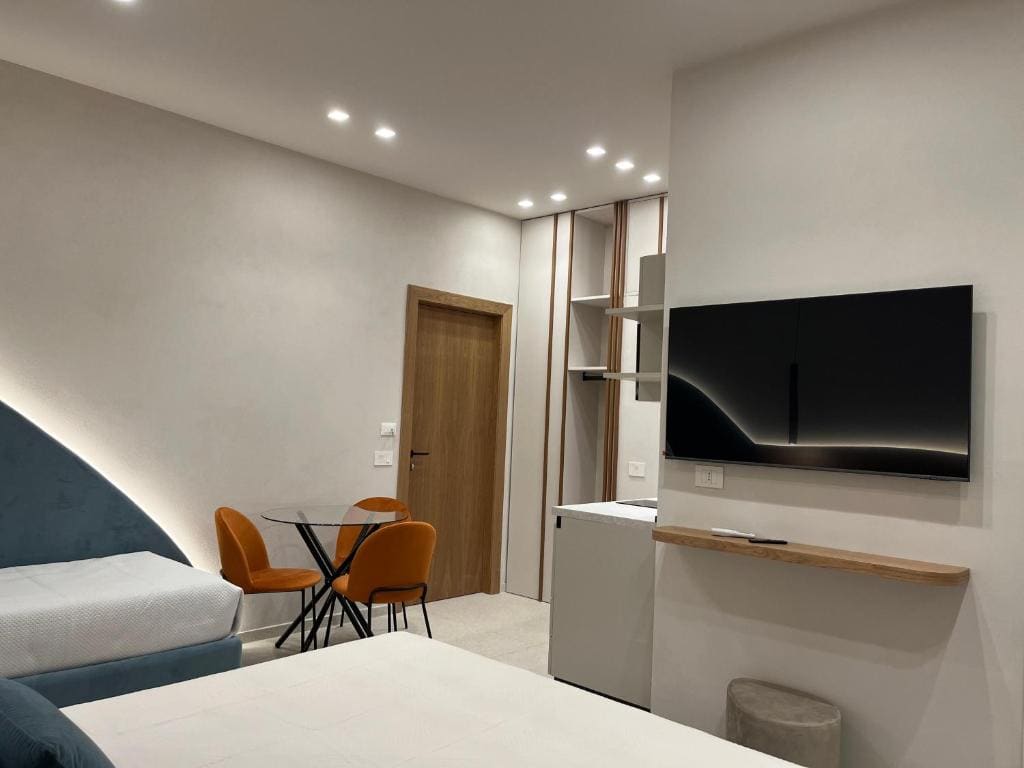 Deluxe Triple Room room - Image 2