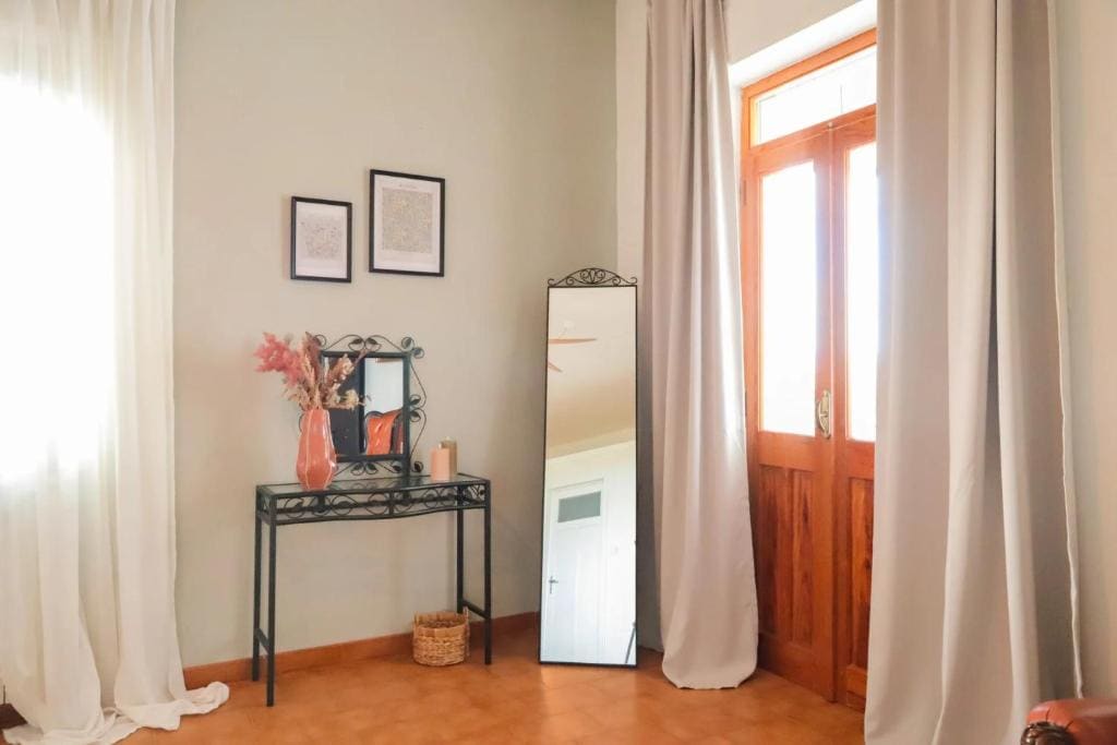 Double Room with Sea View room - Image 1