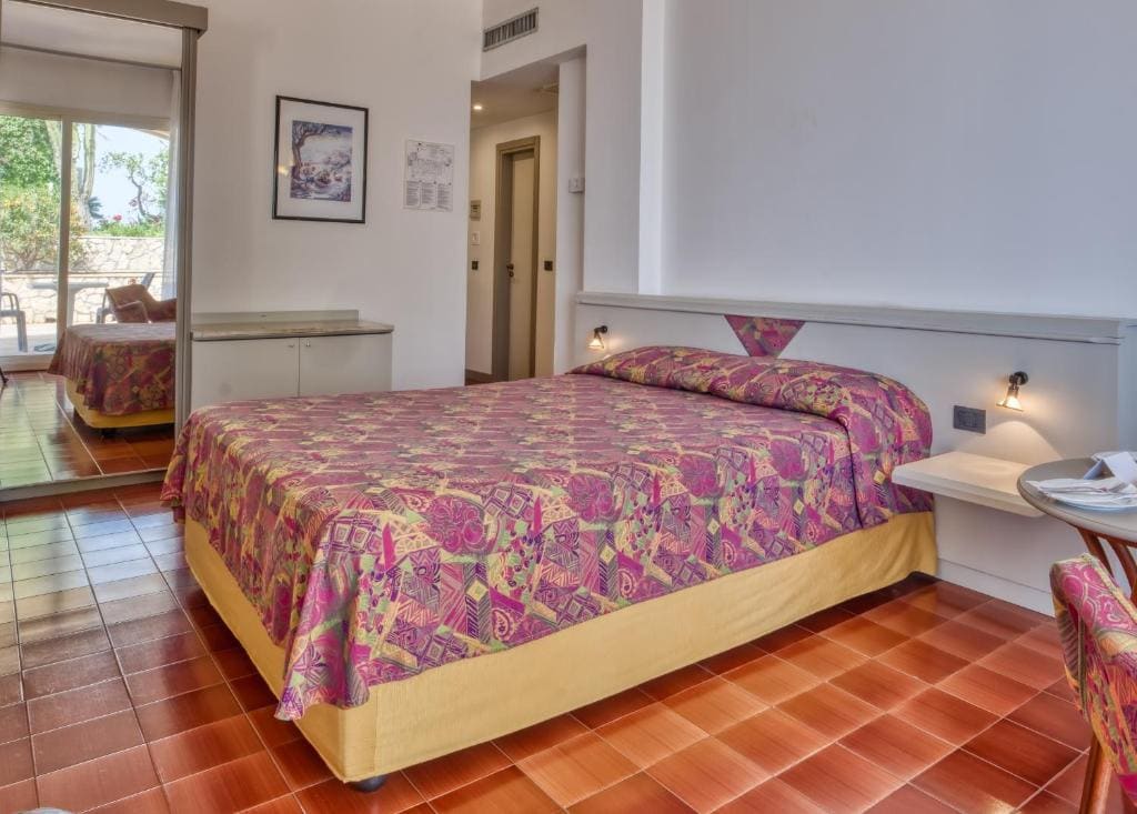 Economy Double or Twin Room room - Image 2
