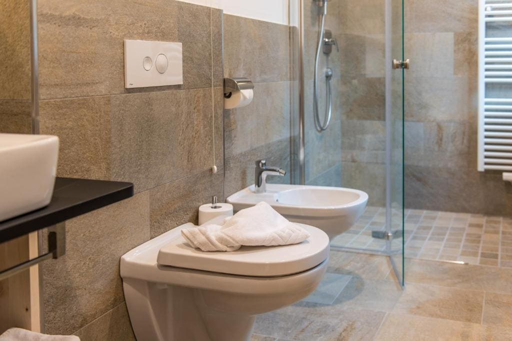 Deluxe Double Room with Balcony room - Image 2