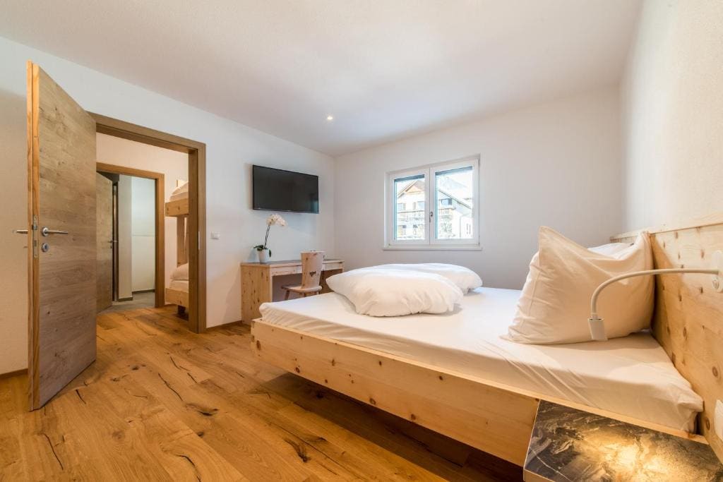 Superior Double Room room - Image 3