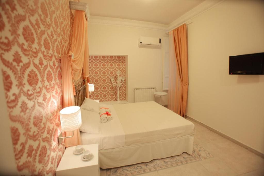 Superior King Room room - Image 3