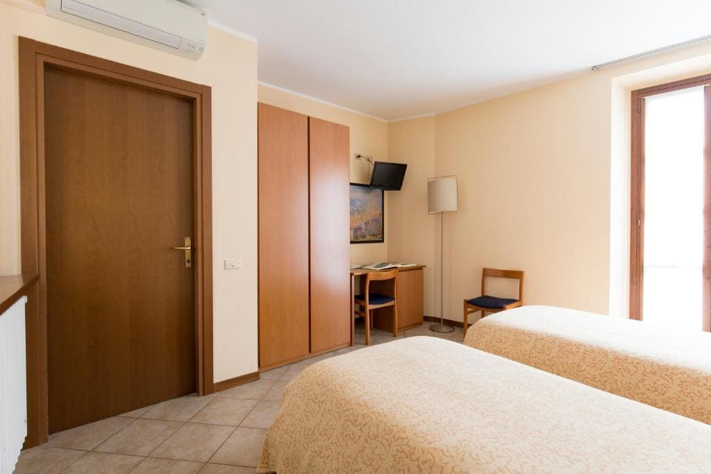 Double or Twin Room room - Image 3