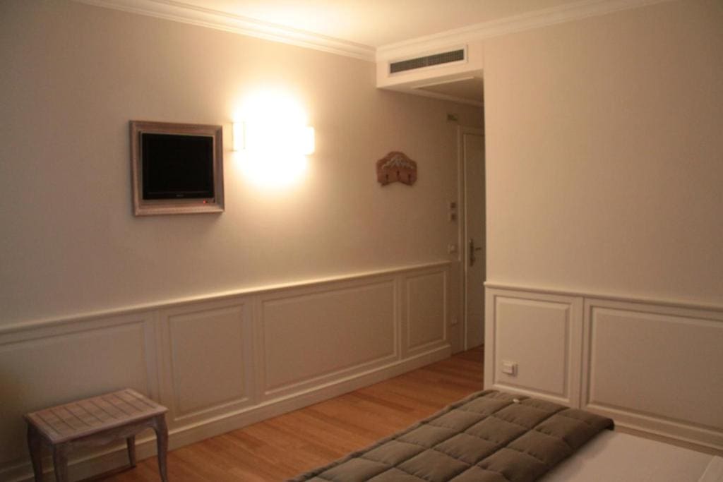 Superior Double or Twin Room room - Image 3