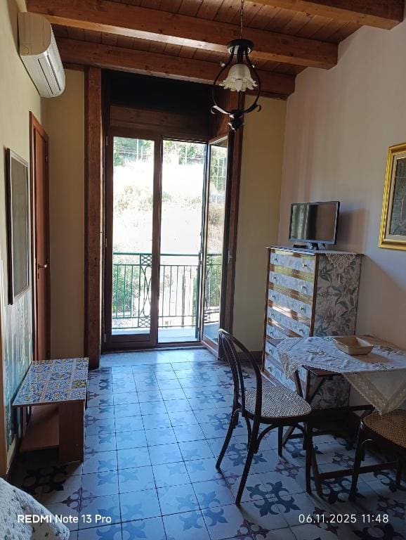 Deluxe Room room - Image 1