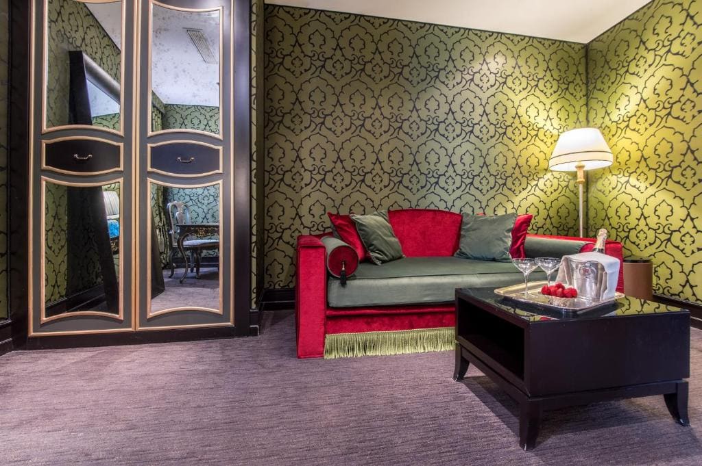 Suite room - Image 3