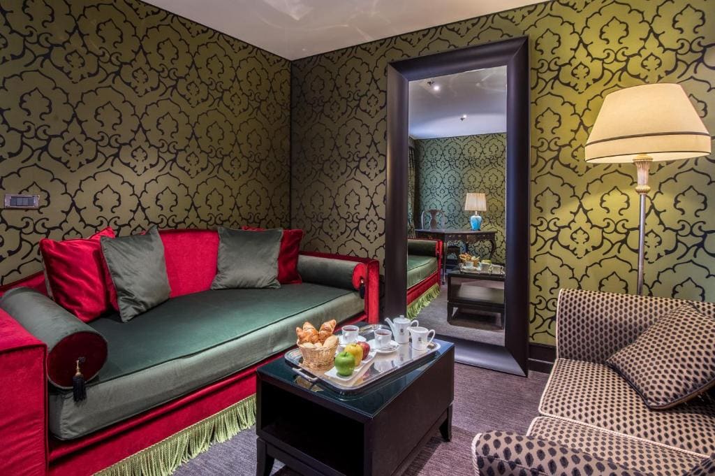 Suite room - Image 2