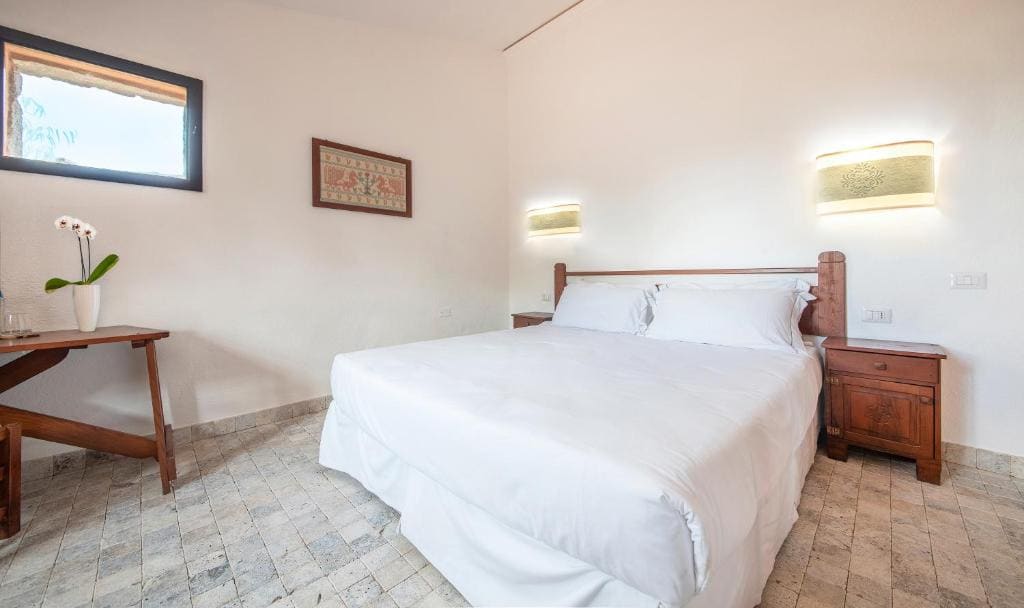 Classic Double Room room - Image 2