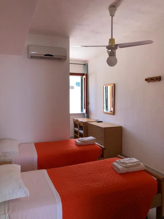 Twin Room room - Image 2