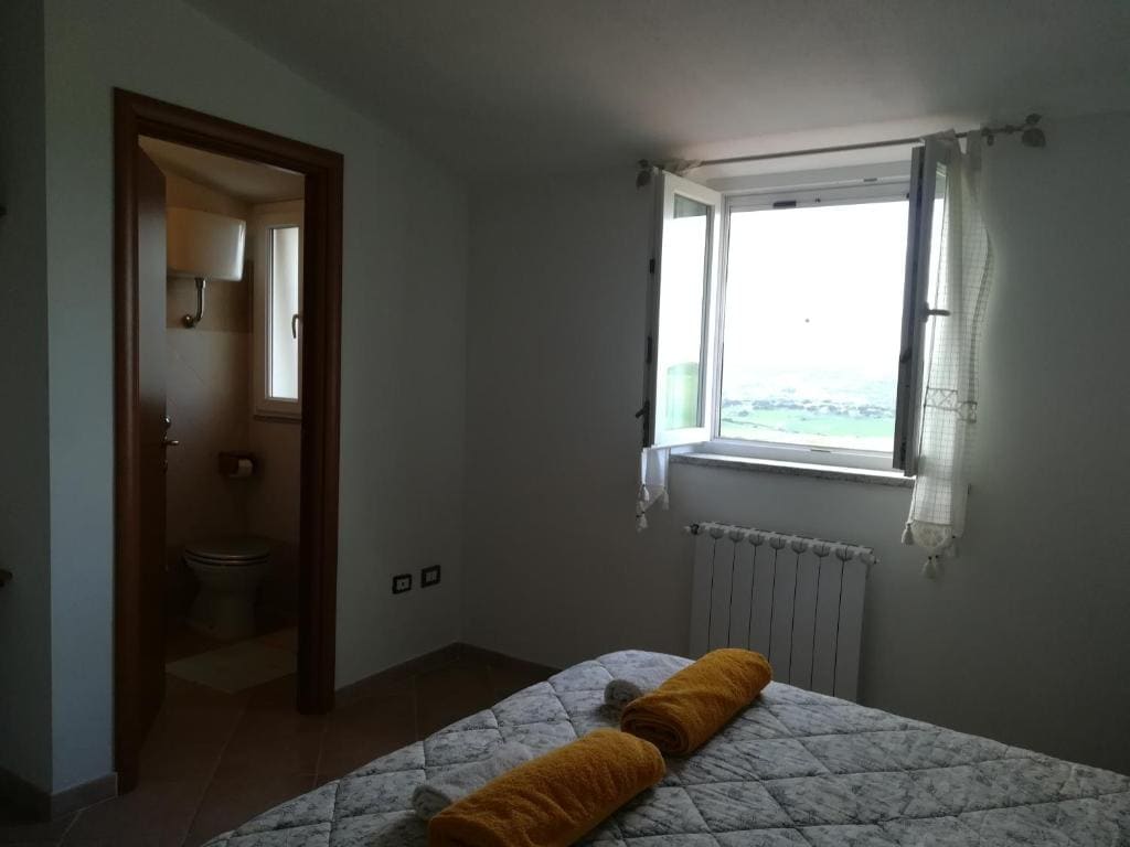 Double Room with Private Bathroom room - Image 1