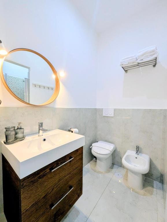 Queen Room with Sea View room - Image 2