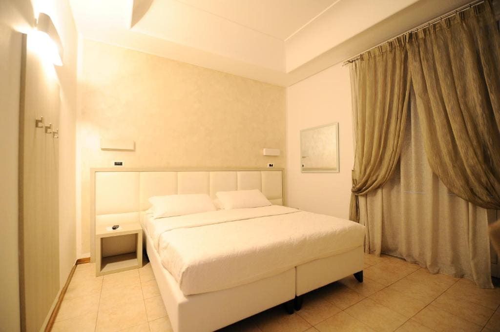 general room - Image 1