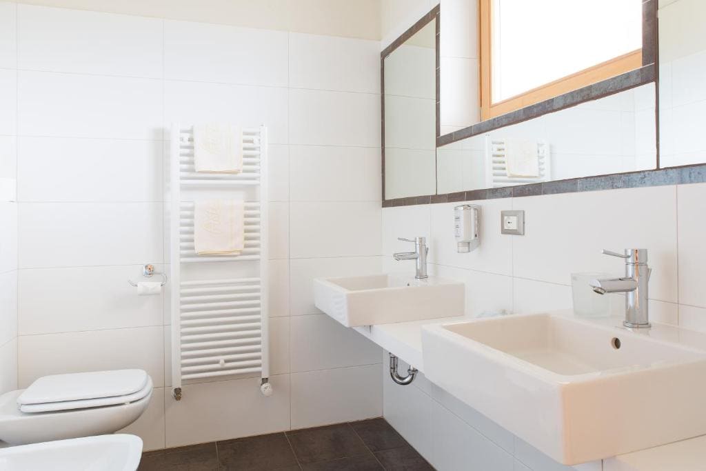 Suite with Balcony room - Image 2