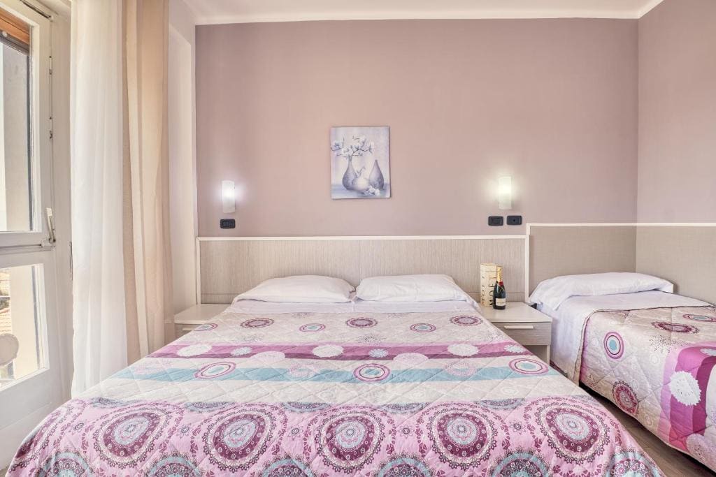 Triple Room with Garden View room - Image 2