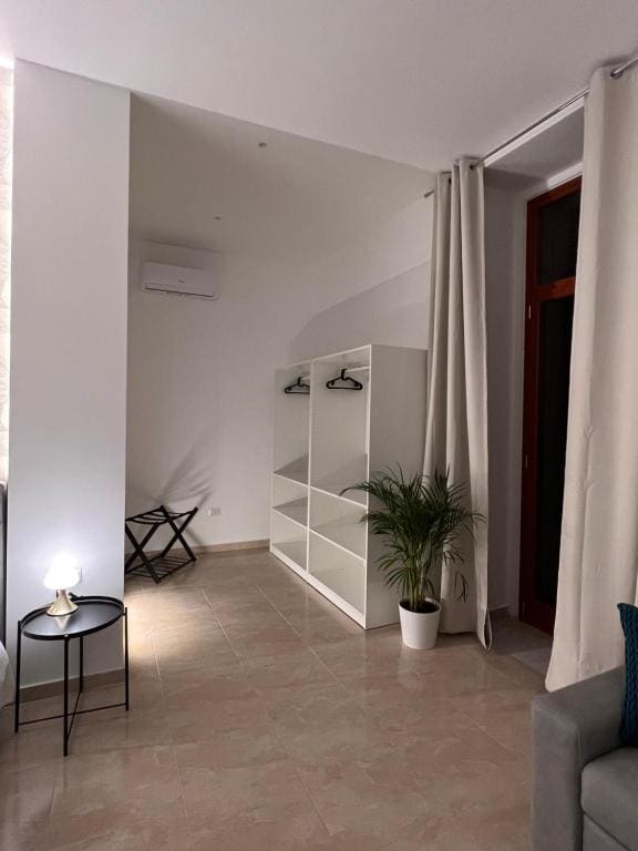 Quadruple Room with Balcony room - Image 2