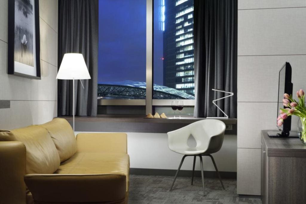 Junior Suite Double with Sofa Bed room - Image 3