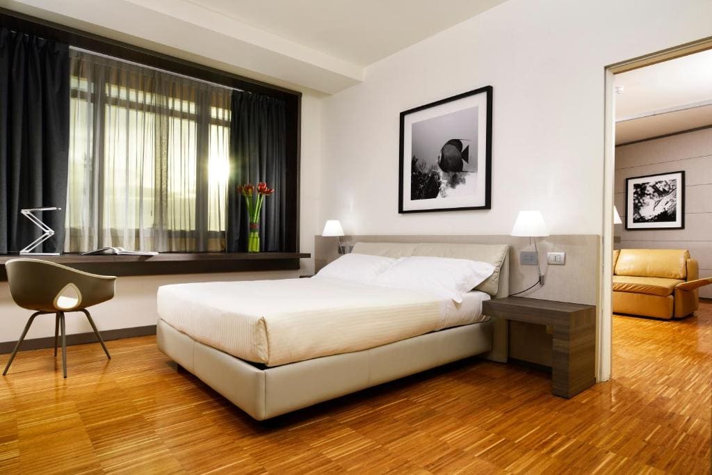 Suite room - Image 2