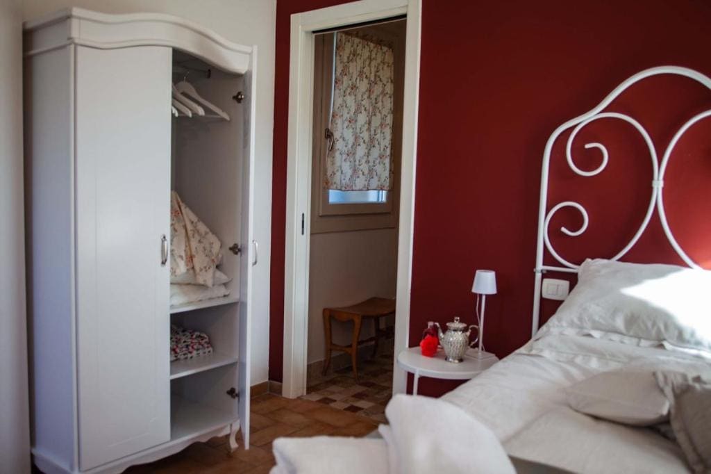 Standard Double Room room - Image 3