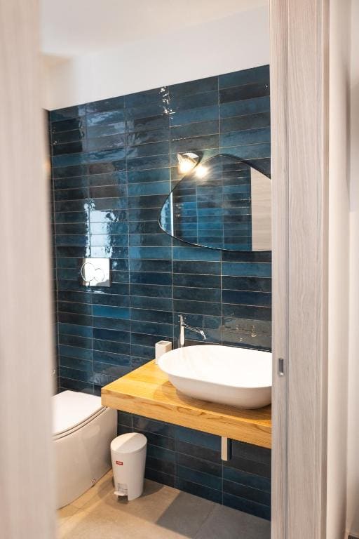 Double Room with Balcony and Sea View room - Image 1