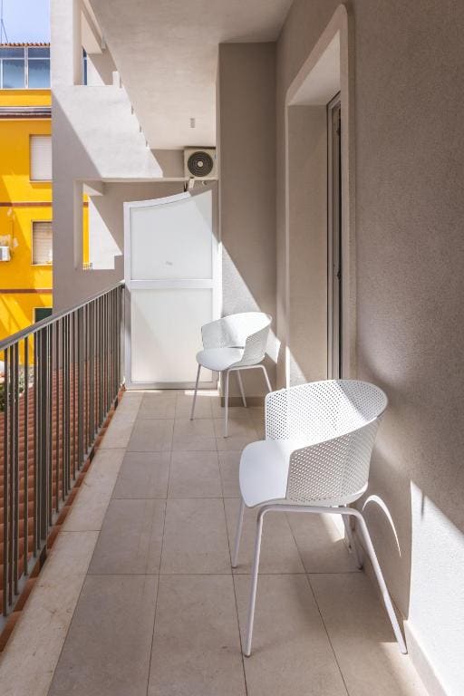 Double Room with Balcony room - Image 1