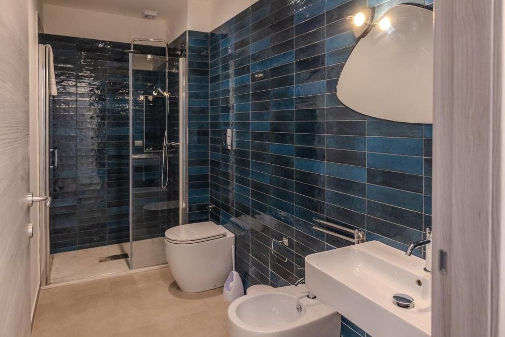 Quadruple Room with Private Bathroom room - Image 1