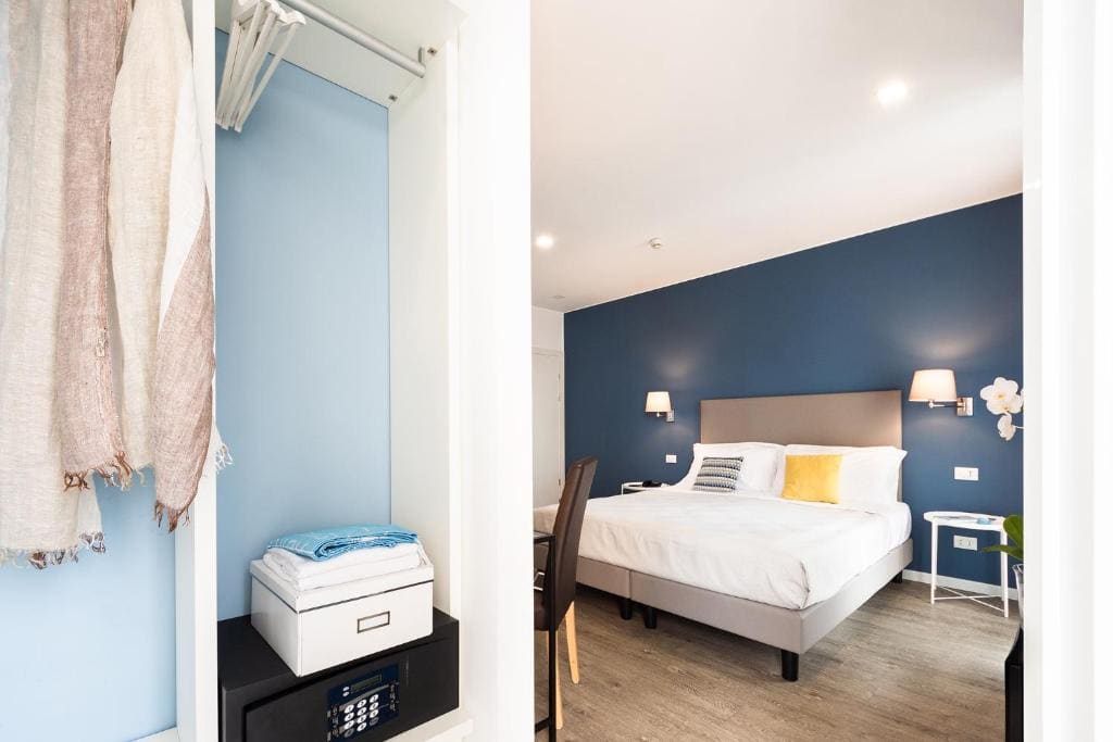 Superior Double or Twin Room with Terrace room - Image 3