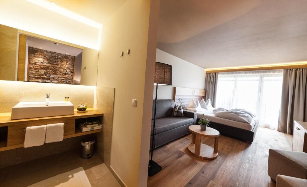 Superior Double Room room - Image 1