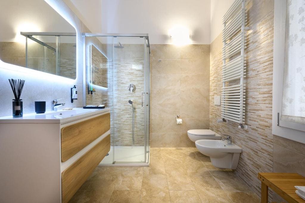 Luxury Triple Room room - Image 3