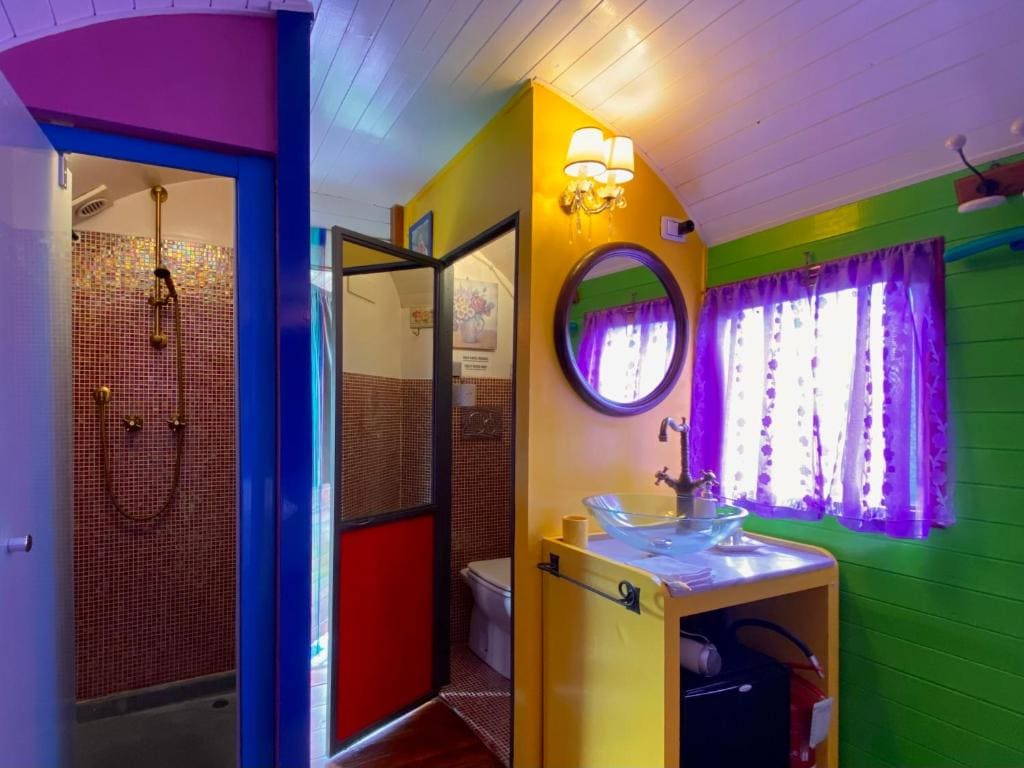 Caravan Economy room - Image 1