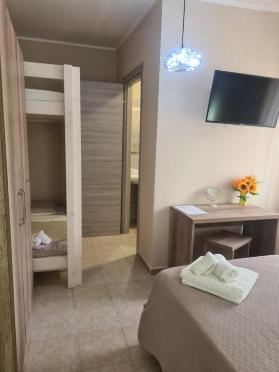 general room - Image 1