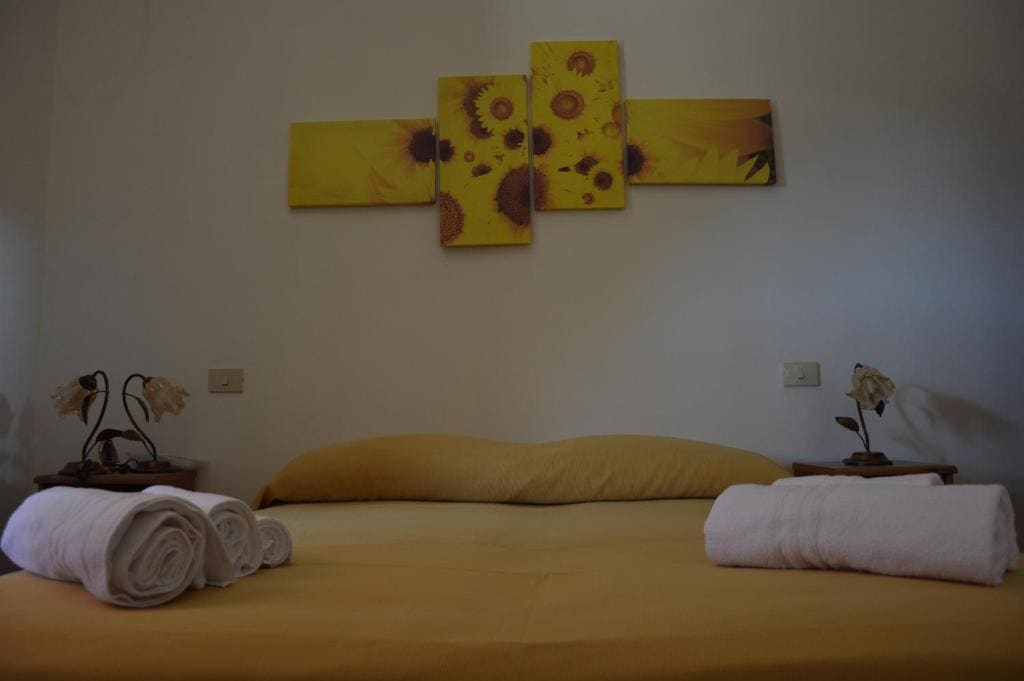 One-Bedroom Apartment room - Image 2