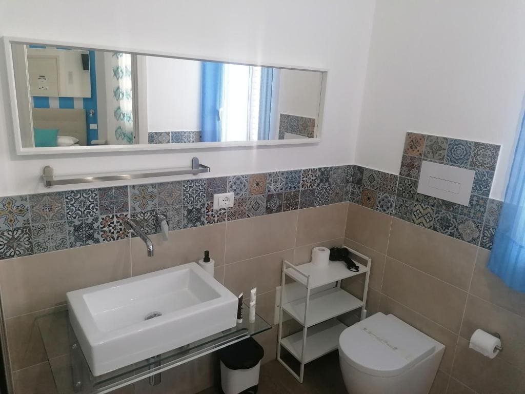 Deluxe King Room room - Image 1