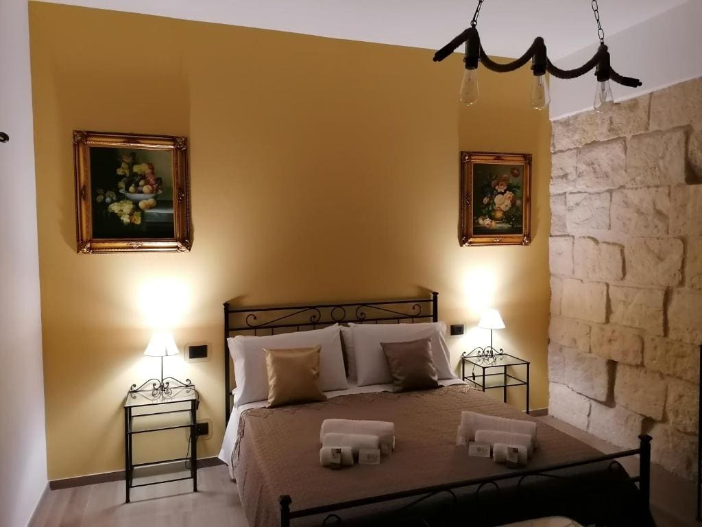 Deluxe Room room - Image 1