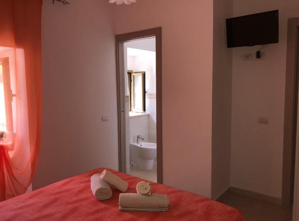 Standard Double Room room - Image 2
