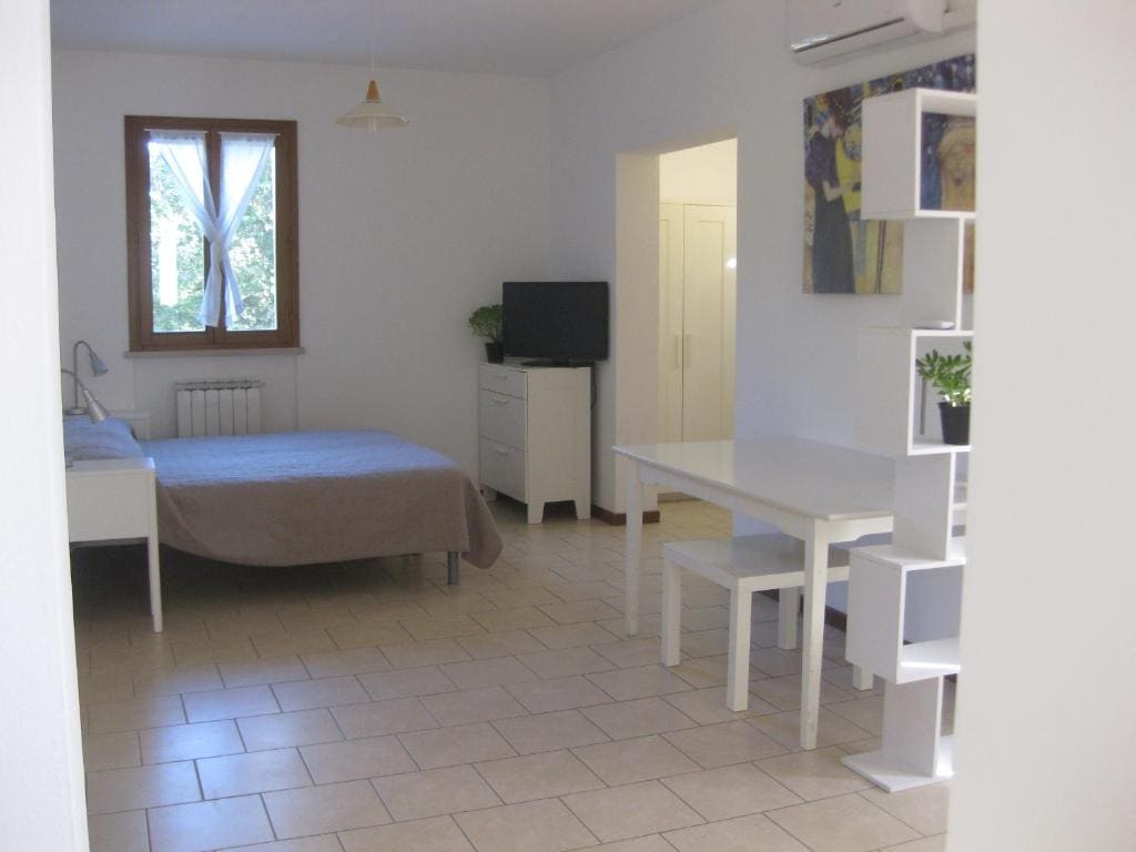 Family Room with Private Bathroom room - Image 1