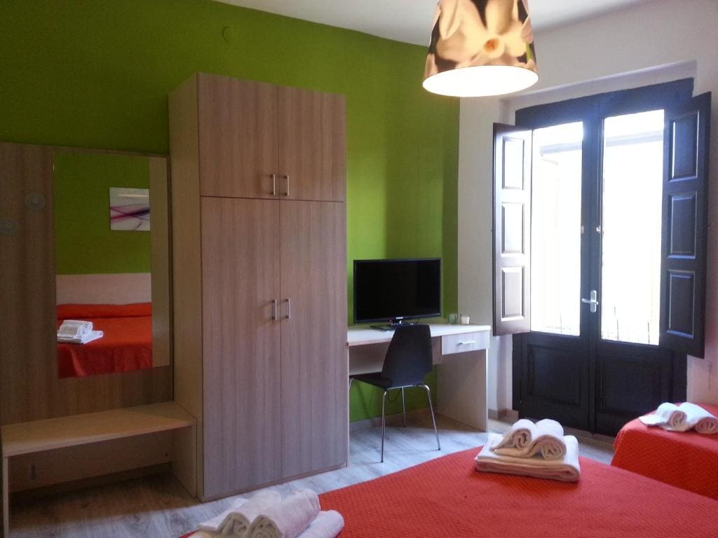 Double or Twin Room with Private Bathroom room - Image 1