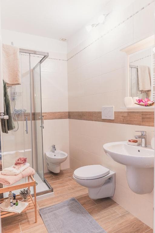 Double Room with Terrace room - Image 2